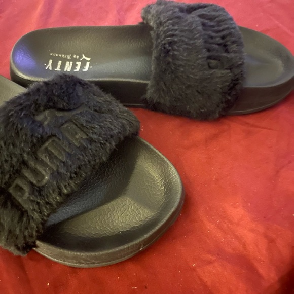 FENTY by Rihanna for Puma Faux Fur w/ Dust Bag Size 5 - Picture 5 of 9